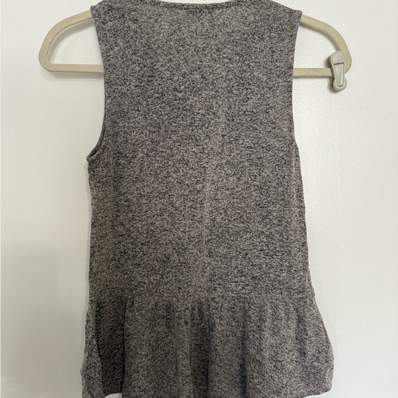 Gray Sleeveless Top by Express - Picture 2 of 3